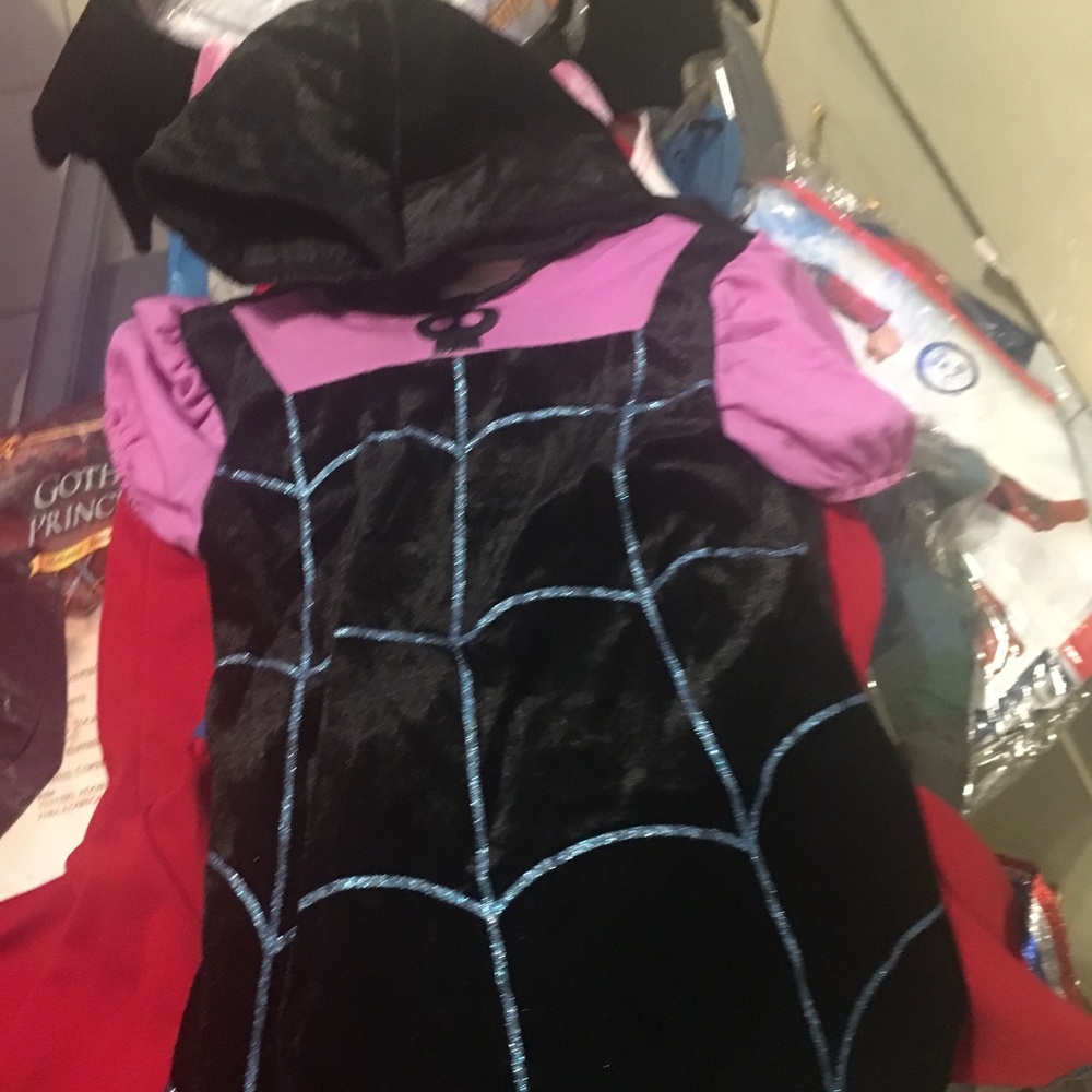Costume